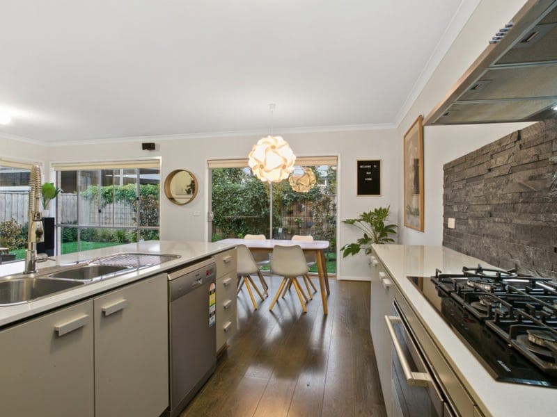 86 Armstrong Boulevard,MOUNT DUNEED, Mount Duneed - Thumbnail 2
