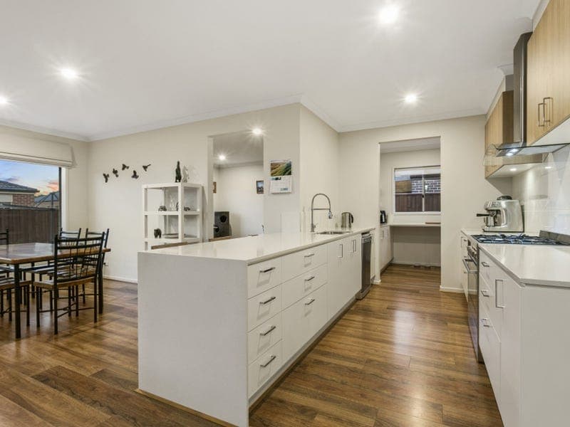 25 Mallacoota Crescent,ARMSTRONG CREEK, Armstrong Creek - Thumbnail 3