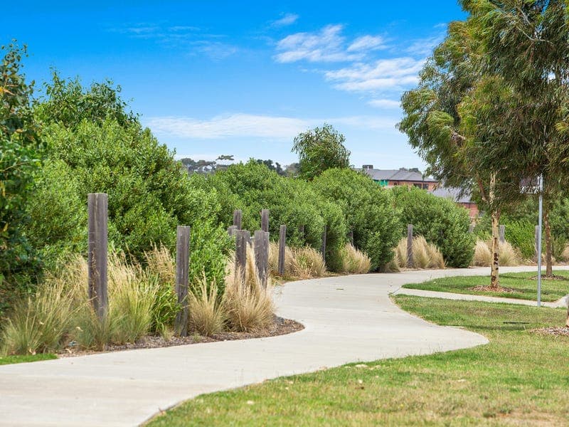 24 Hadley Street,CHARLEMONT, Charlemont - Thumbnail 2