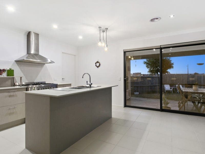 20 Daybreak Avenue,ARMSTRONG CREEK, Armstrong Creek - Thumbnail 2
