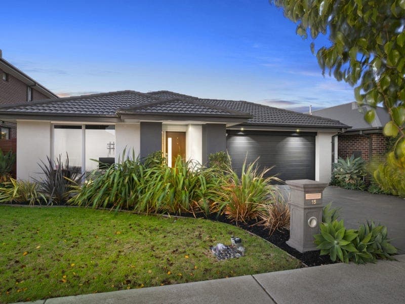15 Rainford Place,ARMSTRONG CREEK, Armstrong Creek - Thumbnail 2