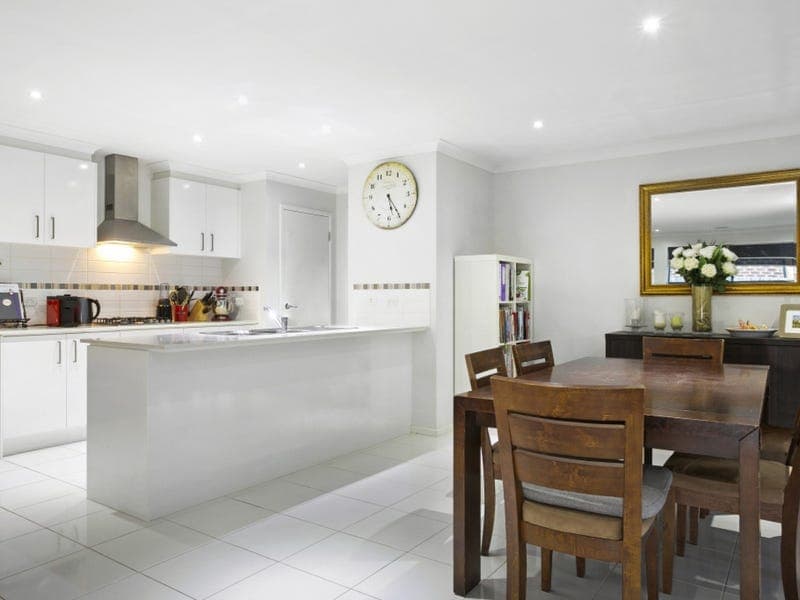 15 Rainford Place,ARMSTRONG CREEK, Armstrong Creek - Thumbnail 4