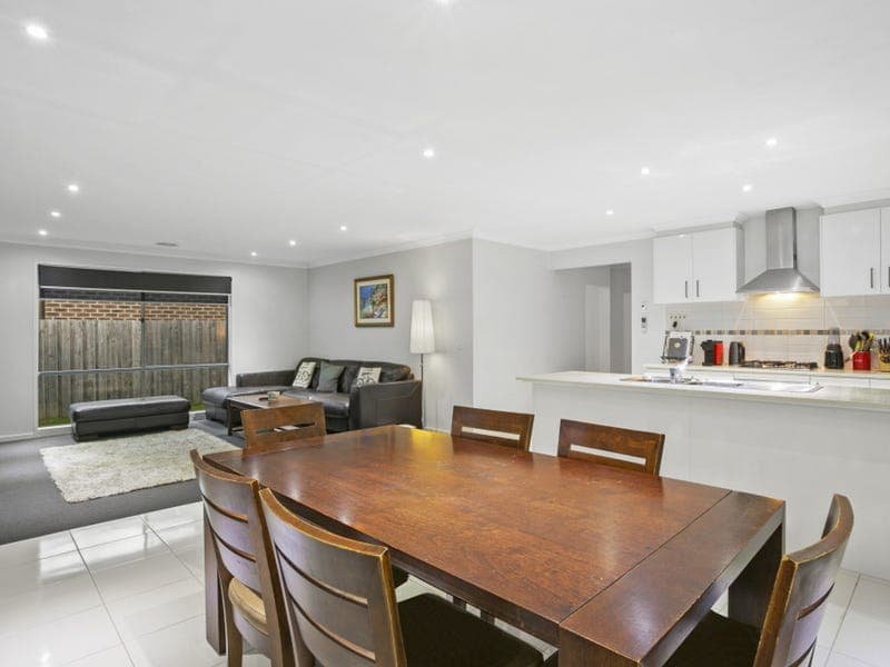 15 Rainford Place,ARMSTRONG CREEK, Armstrong Creek - Thumbnail 5