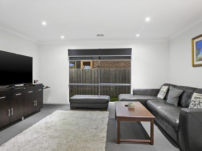 15 Rainford Place,ARMSTRONG CREEK, Armstrong Creek - Thumbnail 6