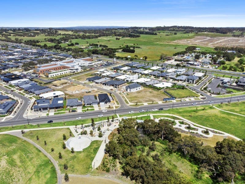 7 Majella Street, Mount Duneed - Thumbnail 6