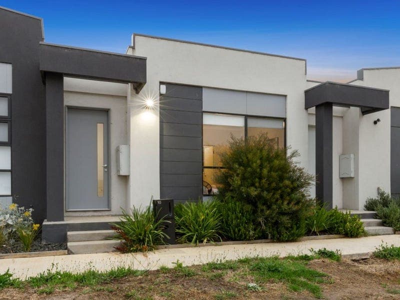 10 Oleary Walk,CHARLEMONT, Charlemont - Image 1