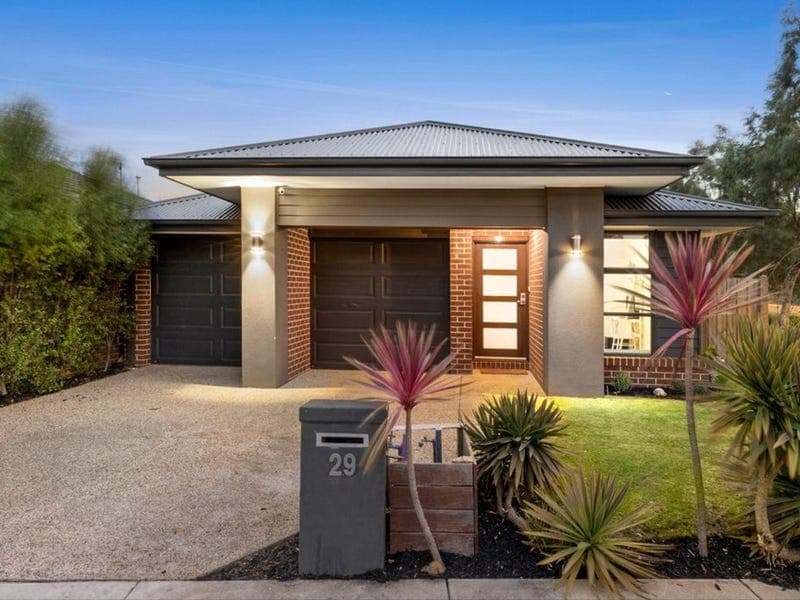 29 Chucklecreek Lane, Armstrong Creek - Image 1