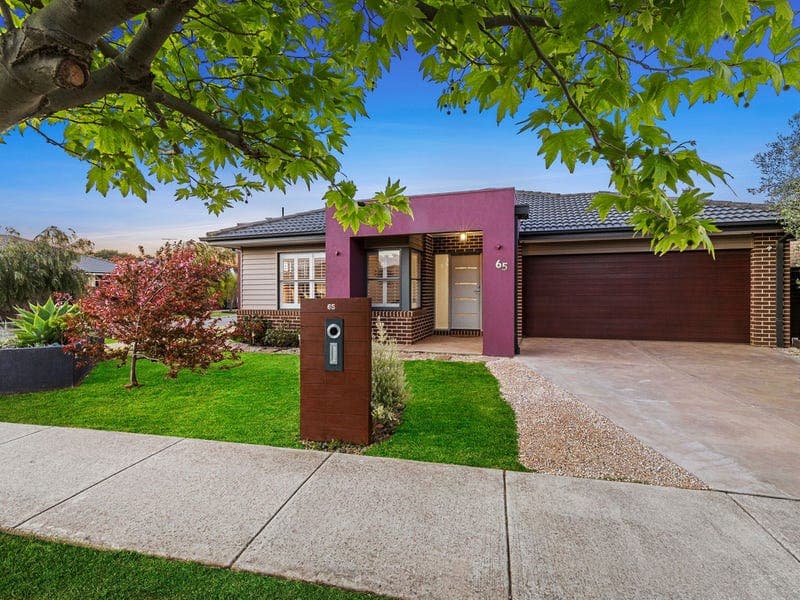 65 Coastside Drive, Armstrong Creek - Thumbnail 2