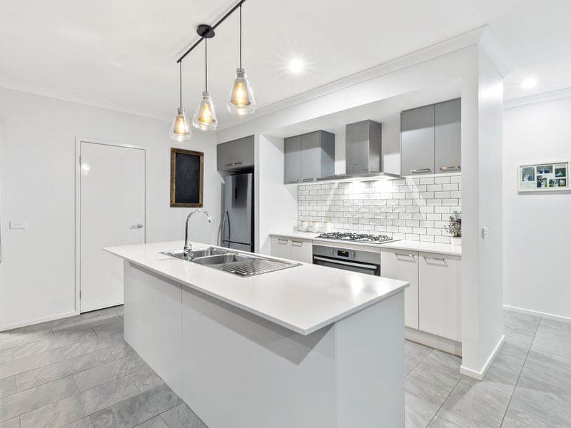 5 Beeston Avenue,CHARLEMONT, Charlemont - Thumbnail 4