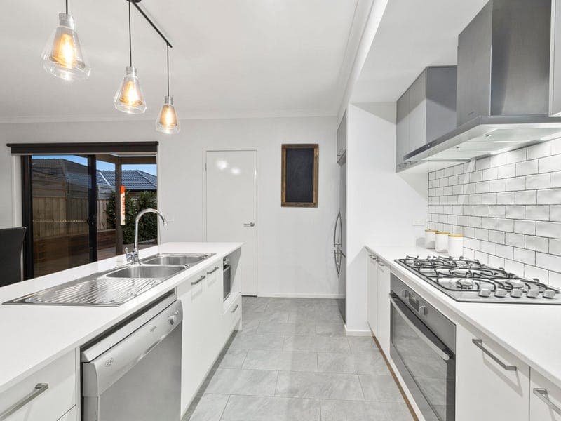 5 Beeston Avenue,CHARLEMONT, Charlemont - Thumbnail 5