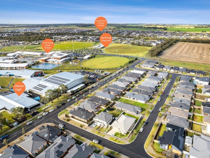 7 Vaughan Drive, Armstrong Creek - Thumbnail 3