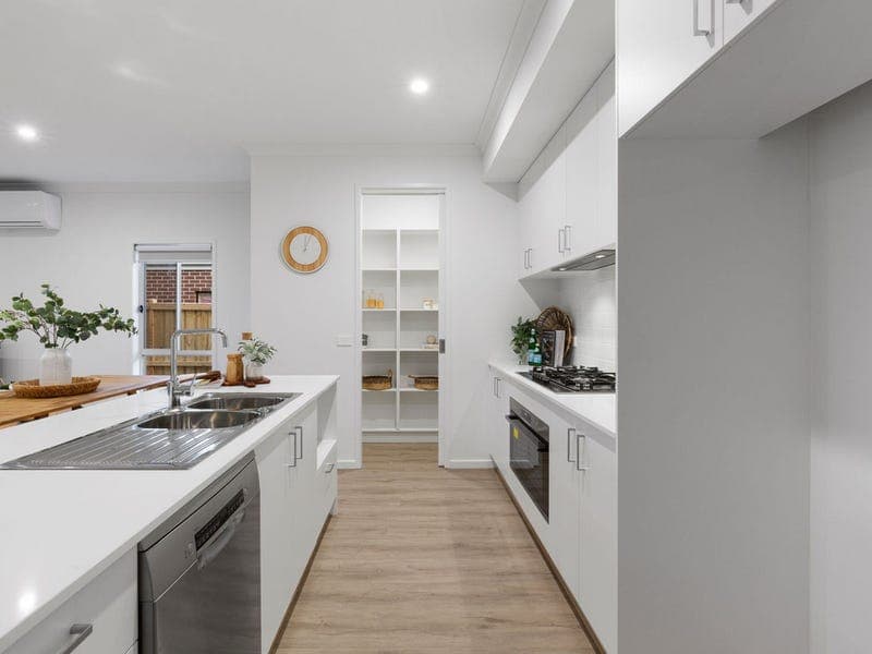 6 Alpina Avenue,MOUNT DUNEED, Mount Duneed - Thumbnail 2