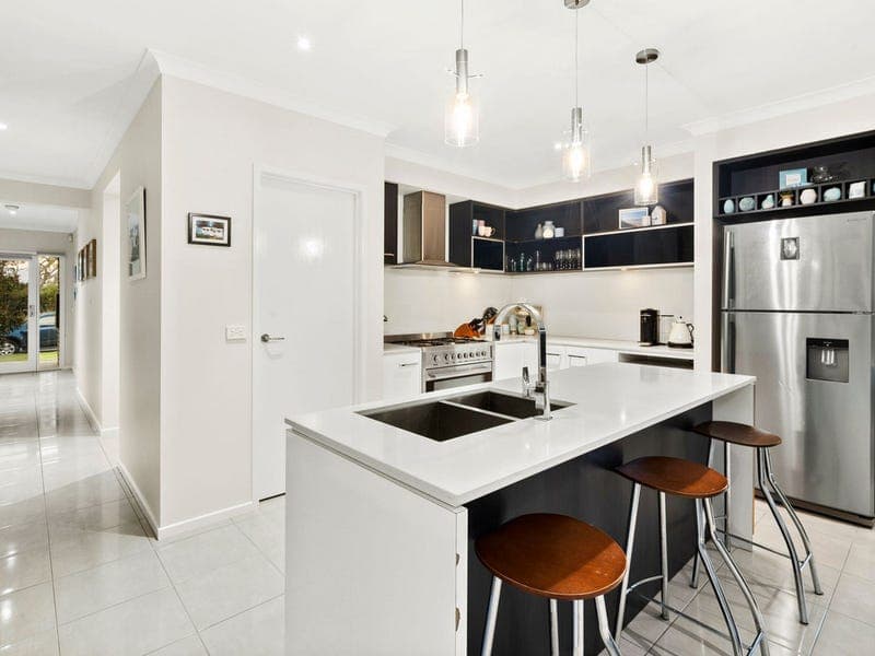 19 Coastal Drive,ARMSTRONG CREEK, Armstrong Creek - Thumbnail 3