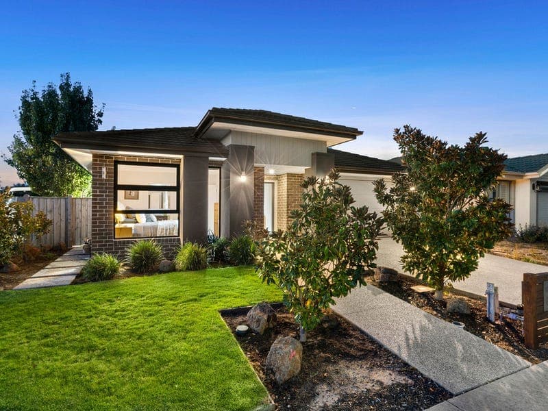 19 Coastal Drive,ARMSTRONG CREEK, Armstrong Creek - Image 1