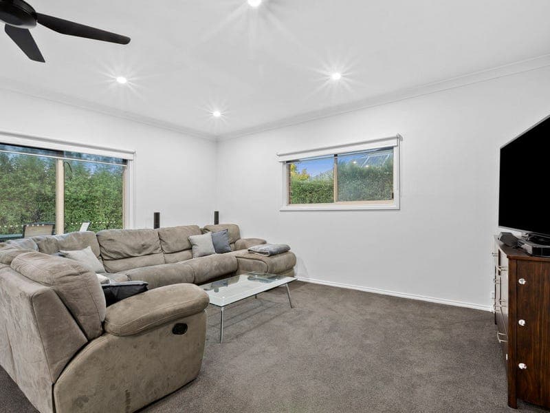 13 Chambers Court, Marshall - Thumbnail 5