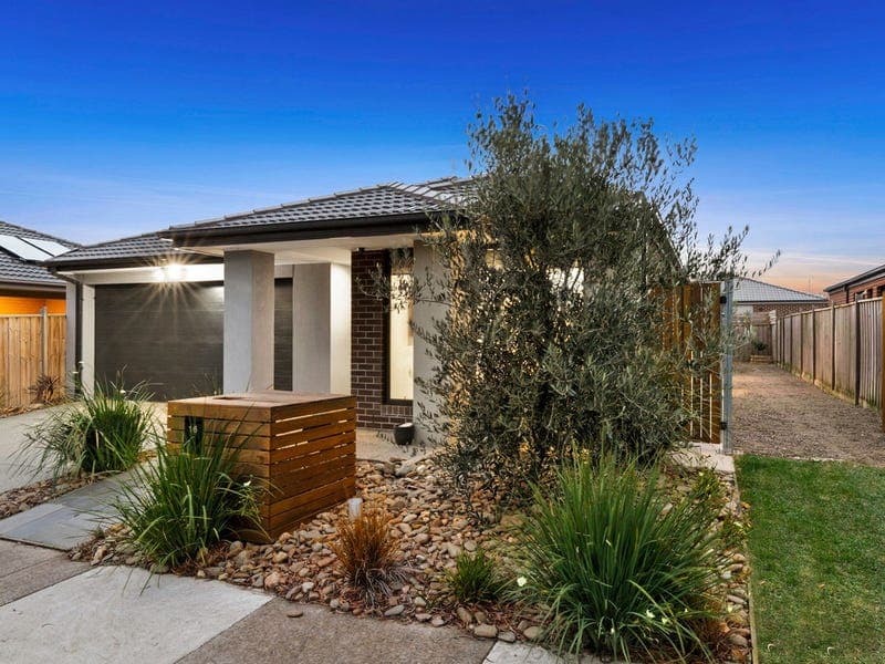 16 Grammar Street,MOUNT DUNEED, Mount Duneed - Thumbnail 2