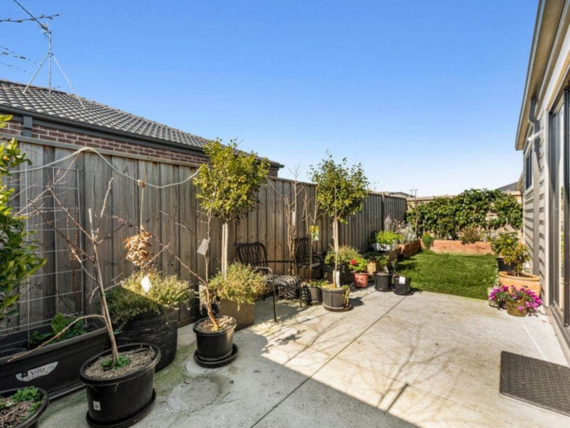 13 Albany Way,CHARLEMONT, Charlemont - Thumbnail 6