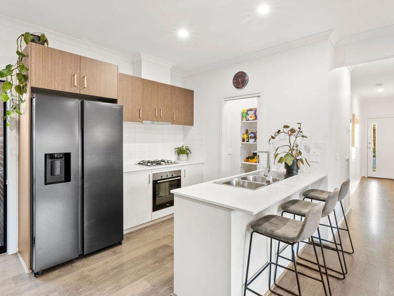17 Falcon Street,ARMSTRONG CREEK, Armstrong Creek - Thumbnail 4