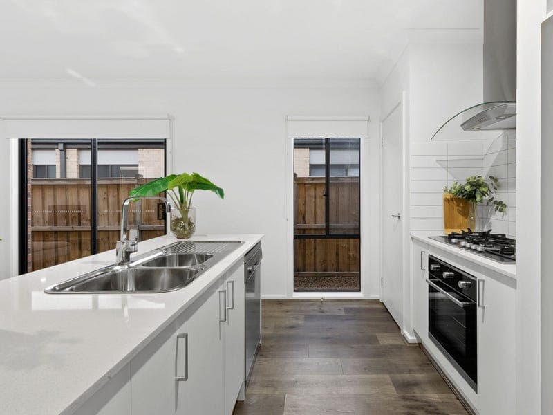 45 Grevillea Drive,MOUNT DUNEED, Mount Duneed - Thumbnail 4
