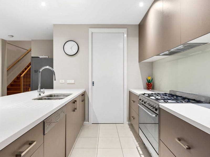 13 Golden Wattle Drive,MOUNT DUNEED, Mount Duneed - Thumbnail 7