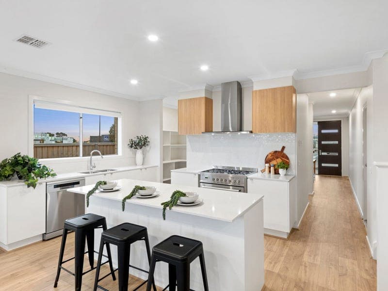 33 Trinity Way,ARMSTRONG CREEK, Armstrong Creek - Thumbnail 3