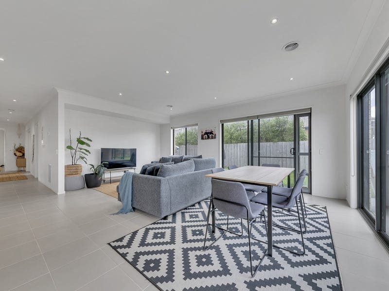 27 Forresters Way,ARMSTRONG CREEK, Armstrong Creek - Thumbnail 4