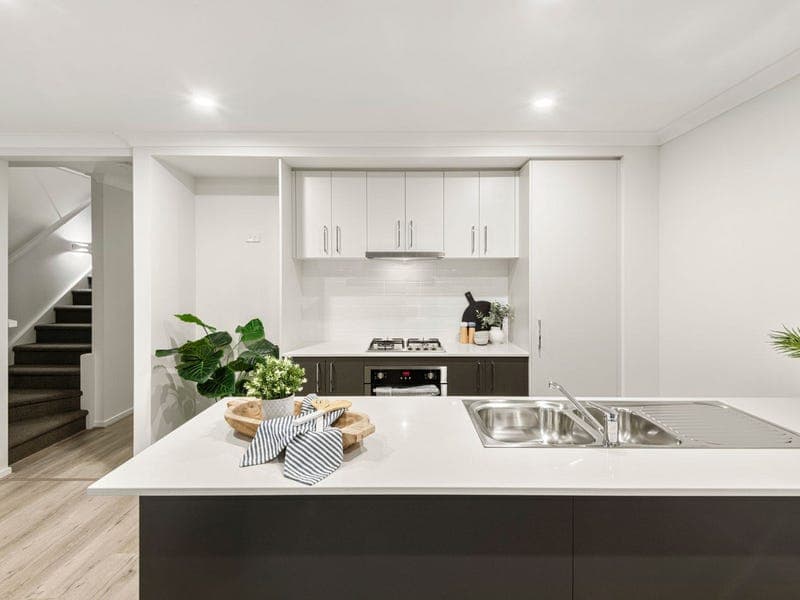 27 Maidstone Way, Charlemont - Thumbnail 3
