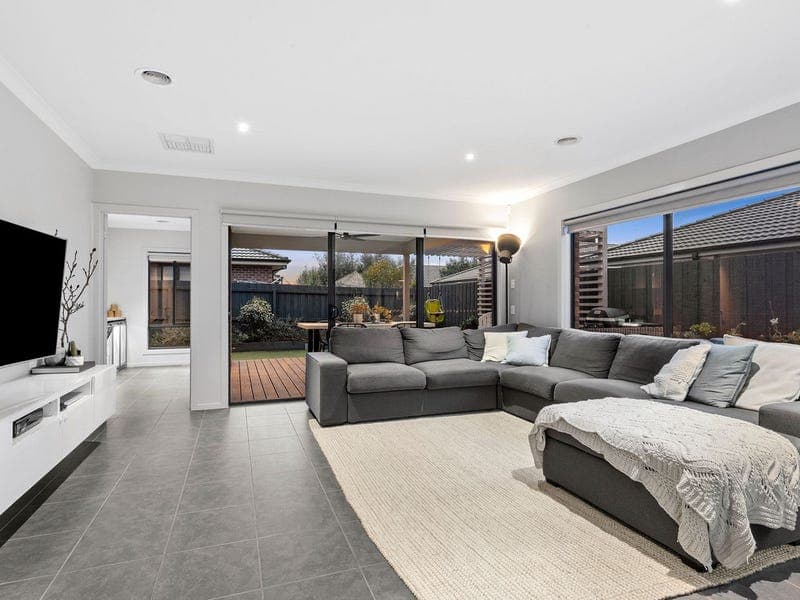 11 Hutton Close,ARMSTRONG CREEK, Armstrong Creek - Thumbnail 4