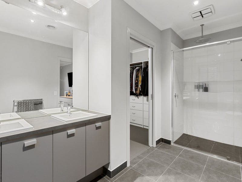11 Hutton Close,ARMSTRONG CREEK, Armstrong Creek - Thumbnail 6