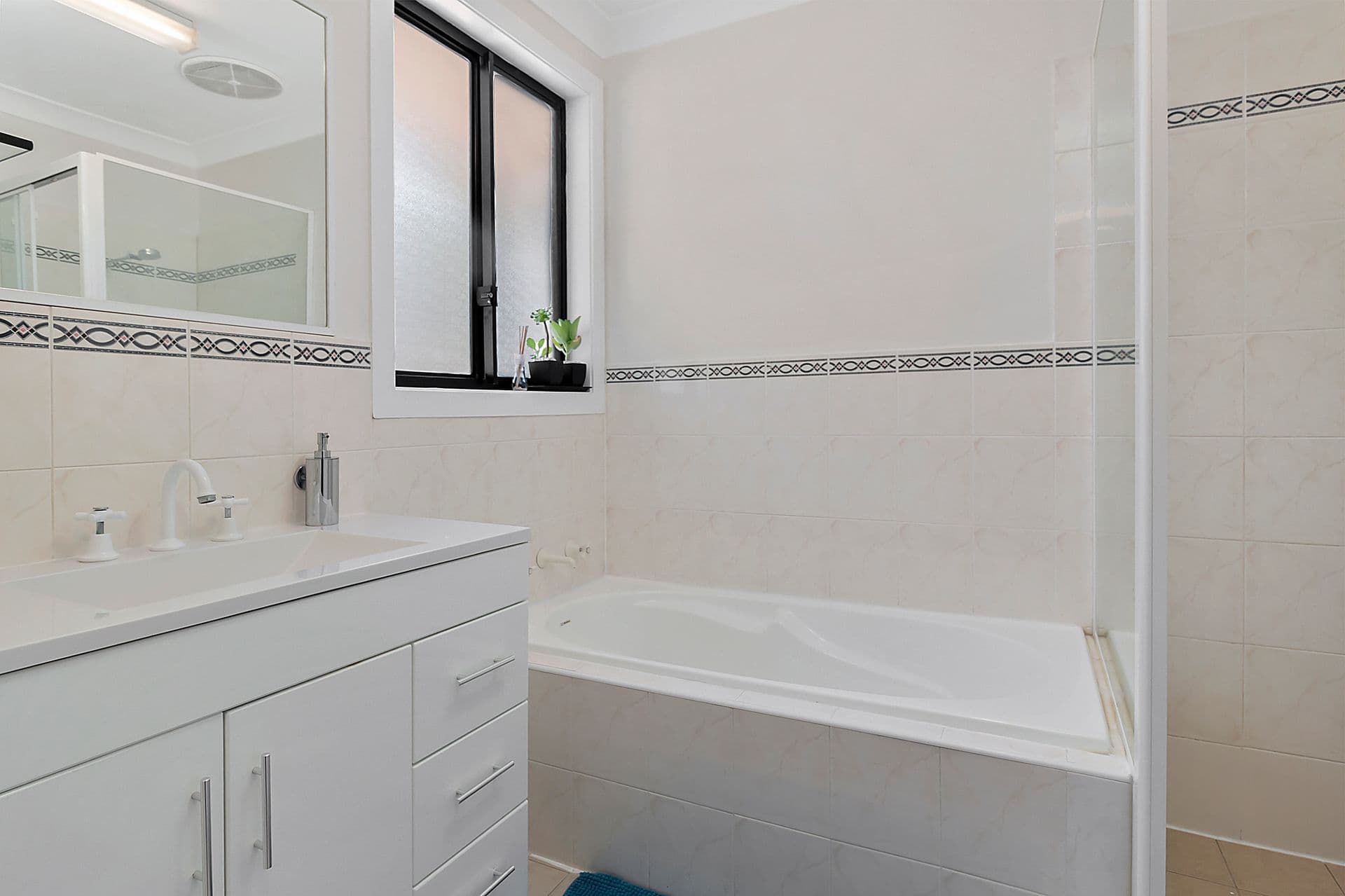 Address Withheld, Lurnea, NSW, 2170, Lurnea - Thumbnail 6