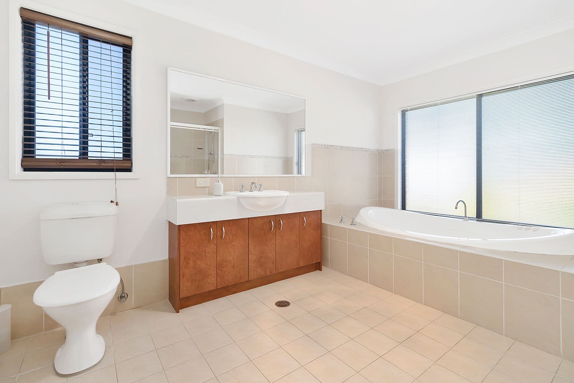 14 Cascades Close, West Hoxton, NSW, 2171, West Hoxton - Thumbnail 7