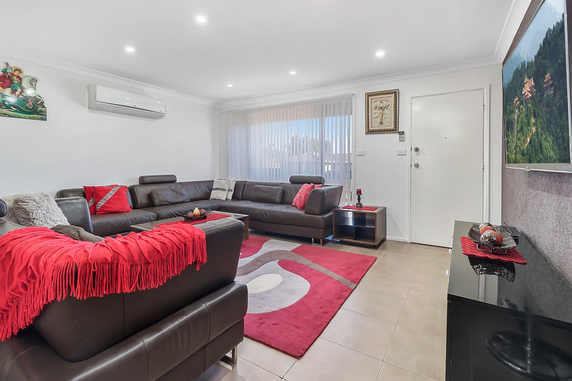 1 Cave Close, Green Valley, NSW, 2168, Green Valley - Thumbnail 2
