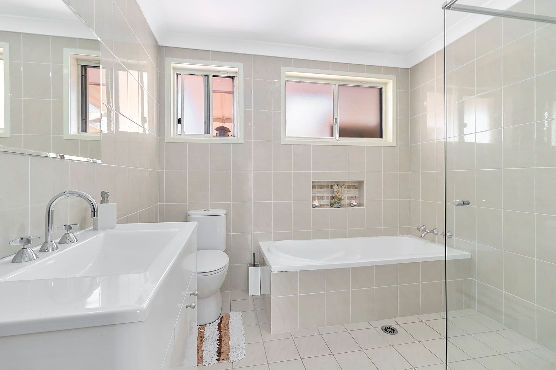 1 Cave Close, Green Valley, NSW, 2168, Green Valley - Thumbnail 6
