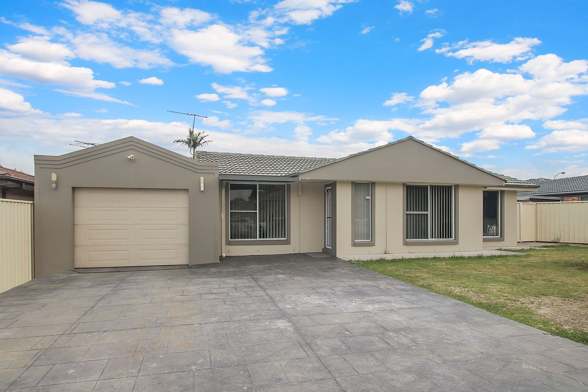 15 Knowles Place, Bossley Park, NSW, 2176, Bossley Park - Image 1