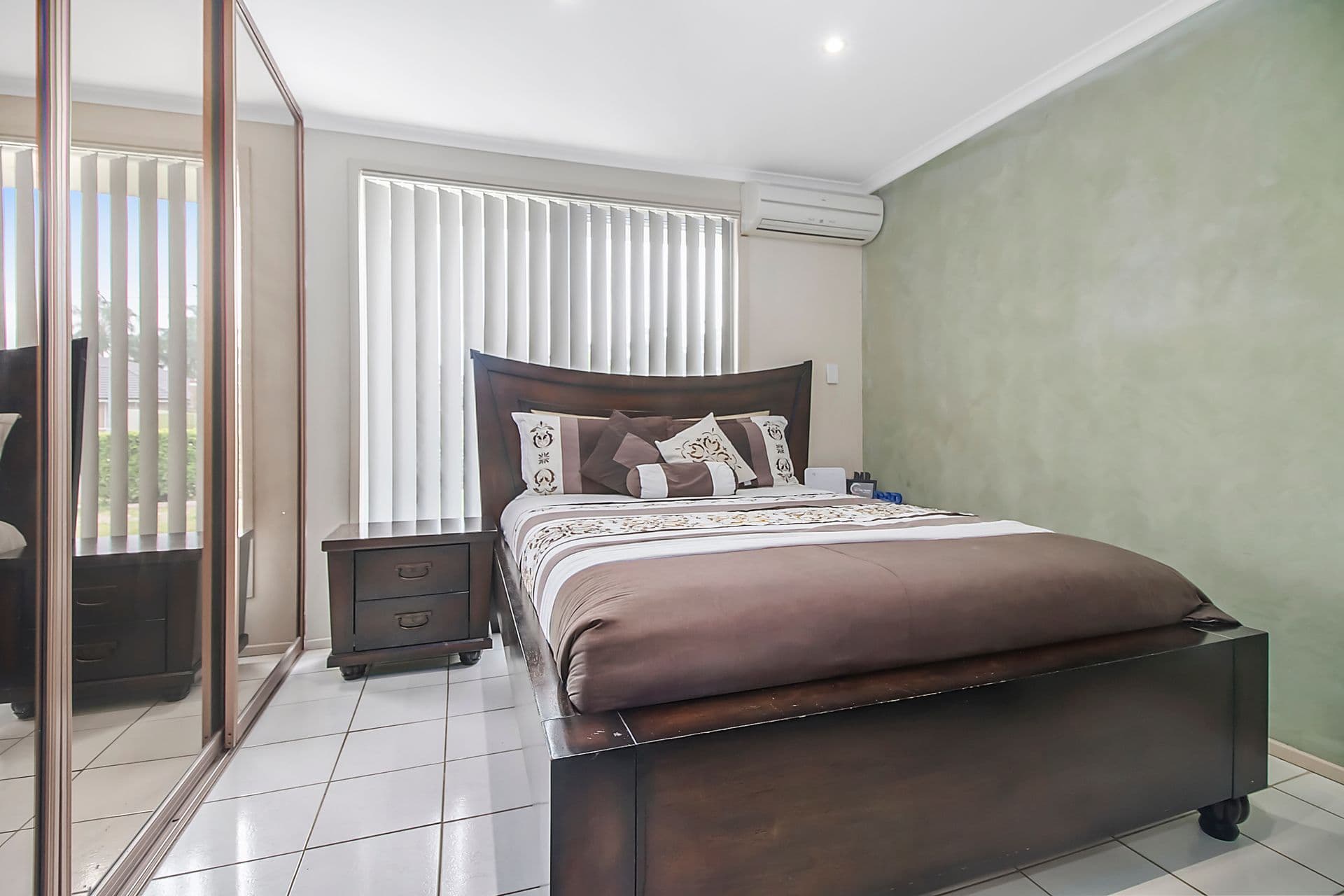 15 Knowles Place, Bossley Park, NSW, 2176, Bossley Park - Thumbnail 4