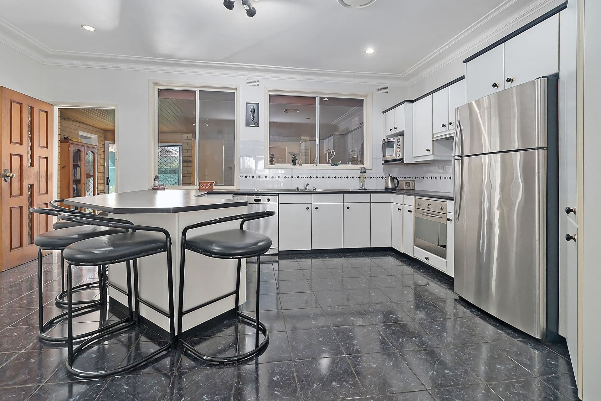 258 Smithfield Road, Fairfield West, NSW, 2165, Fairfield West - Thumbnail 2