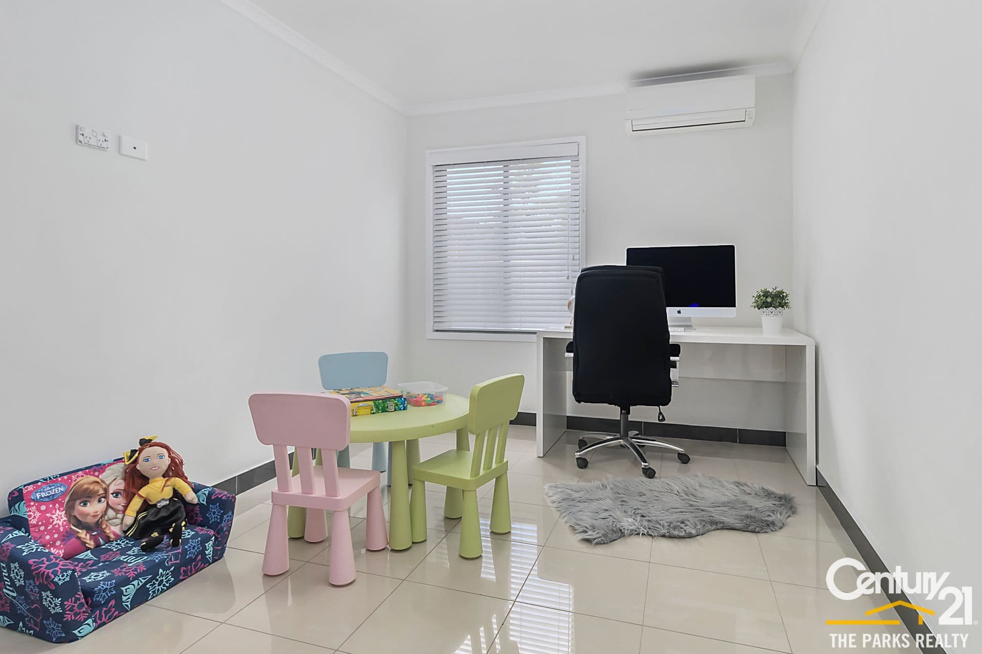 4 Porteous Street, Edensor Park, NSW, 2176, Edensor Park - Thumbnail 8