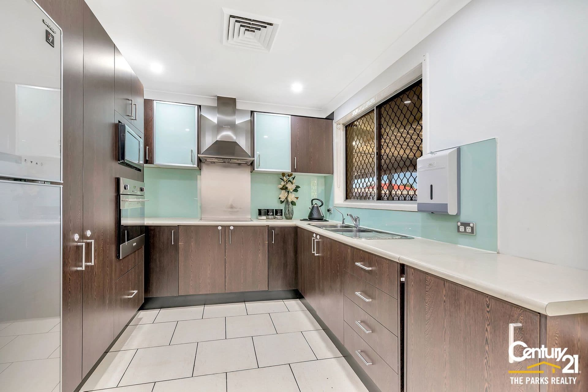10 Mistral Street, Greenfield Park, NSW, 2176, Greenfield Park - Thumbnail 3