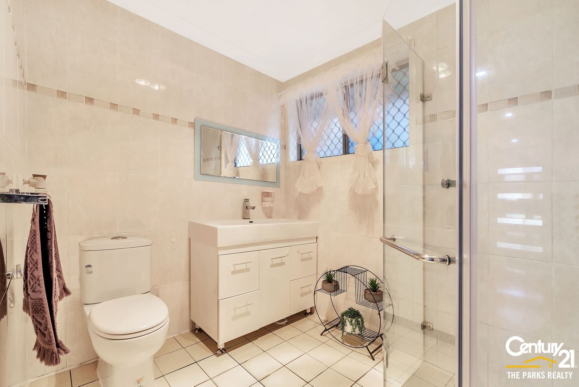 10 Mistral Street, Greenfield Park, NSW, 2176, Greenfield Park - Thumbnail 6