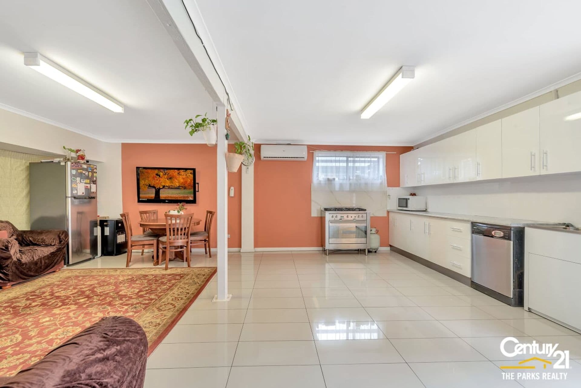 4 Ferraro Close, Edensor Park, NSW, 2176, Edensor Park - Thumbnail 3