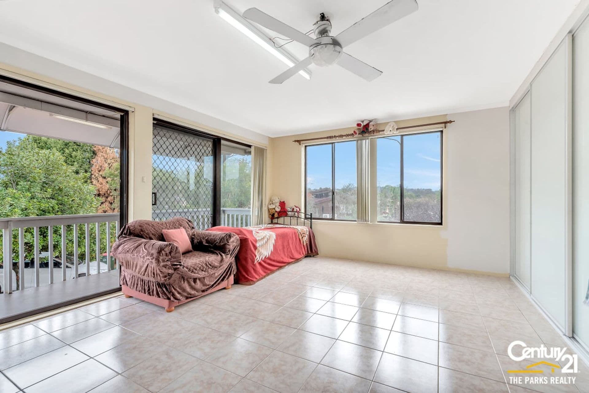 4 Ferraro Close, Edensor Park, NSW, 2176, Edensor Park - Thumbnail 4