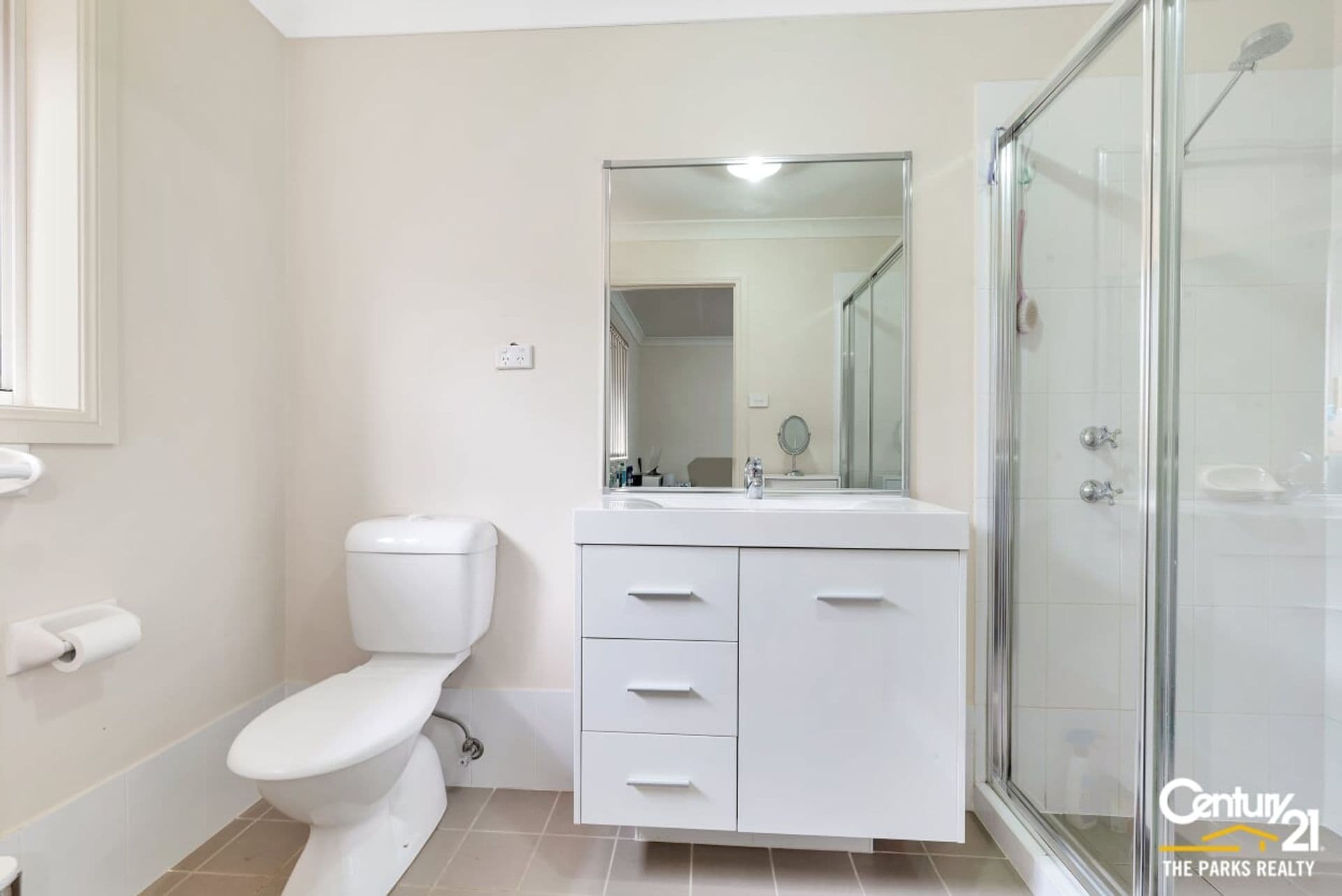 15  Mcmasters Avenue, Middleton Grange, NSW, 2171, Middleton Grange - Thumbnail 6