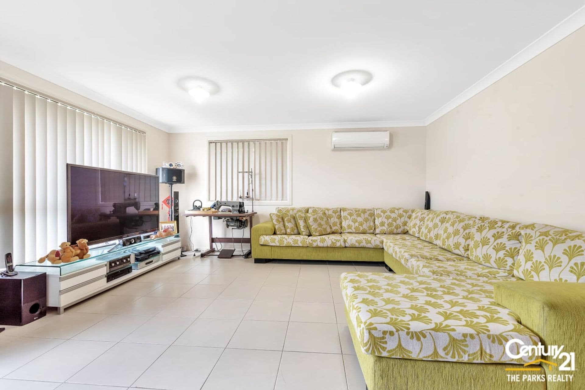 15  Mcmasters Avenue, Middleton Grange, NSW, 2171, Middleton Grange - Thumbnail 3