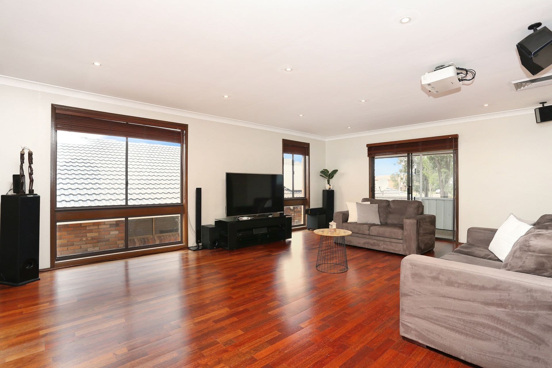 46 Castlereagh Street, Bossley Park, NSW, 2176, Bossley Park - Thumbnail 2