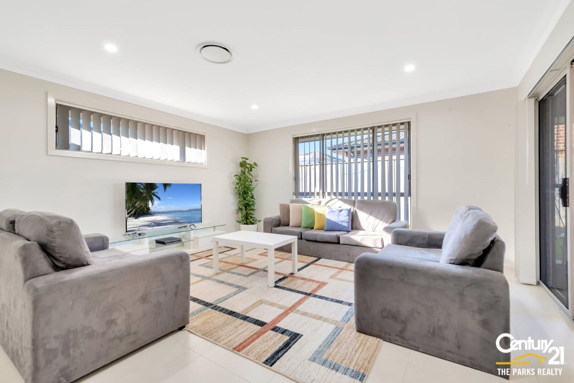 30 Rosedale Circuit, Carnes Hill, NSW, 2171, Carnes Hill - Thumbnail 2
