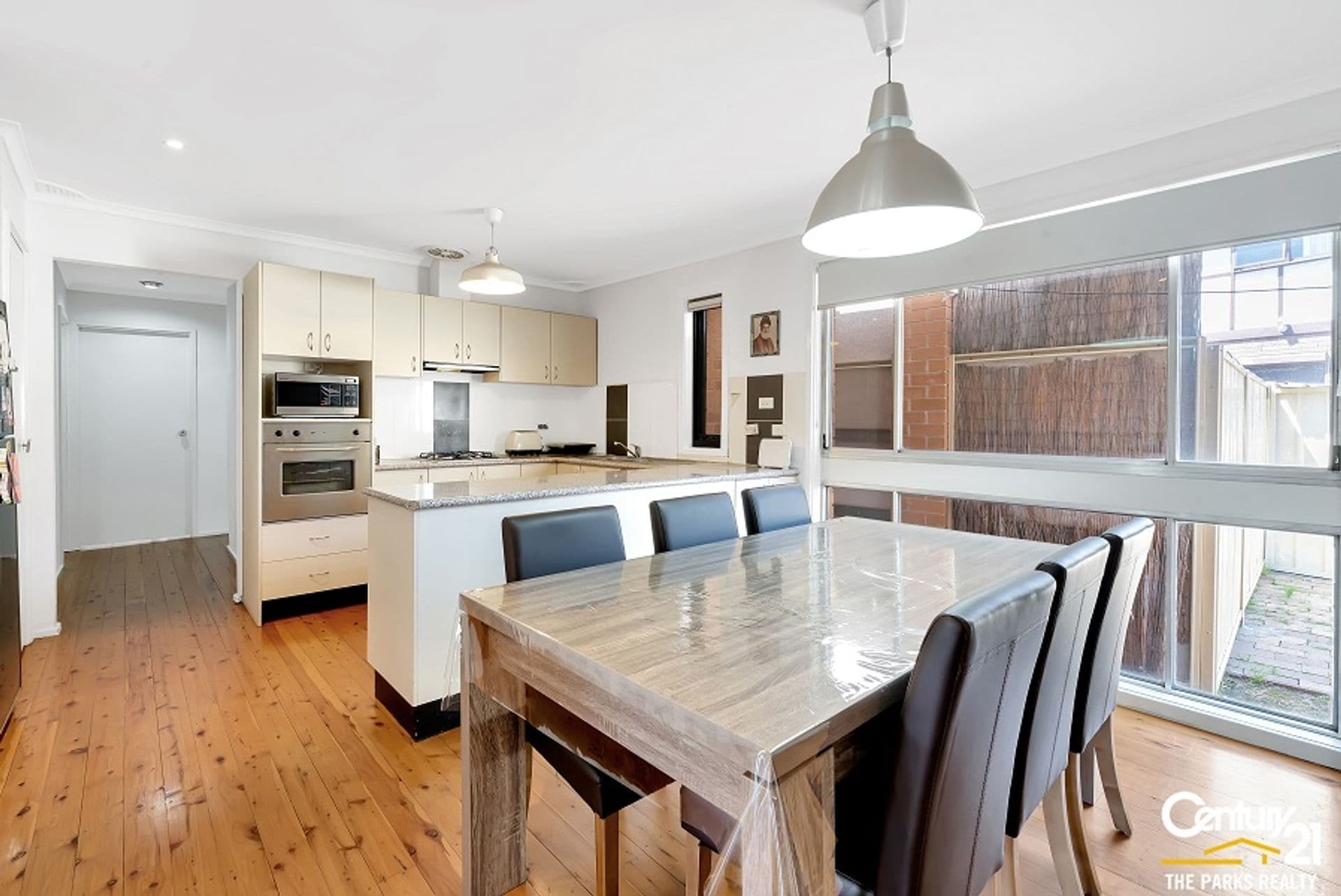 1 Kemmel Close, Bossley Park, NSW, 2176, Bossley Park - Thumbnail 3