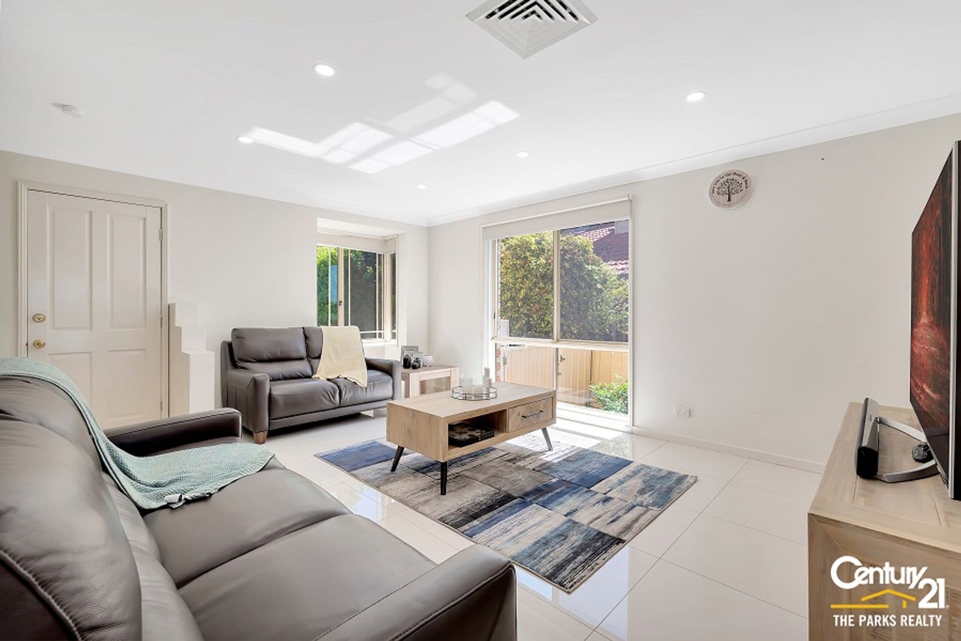 1/19 Davina Crescent, Cecil Hills, NSW, 2171, Cecil Hills - Thumbnail 2