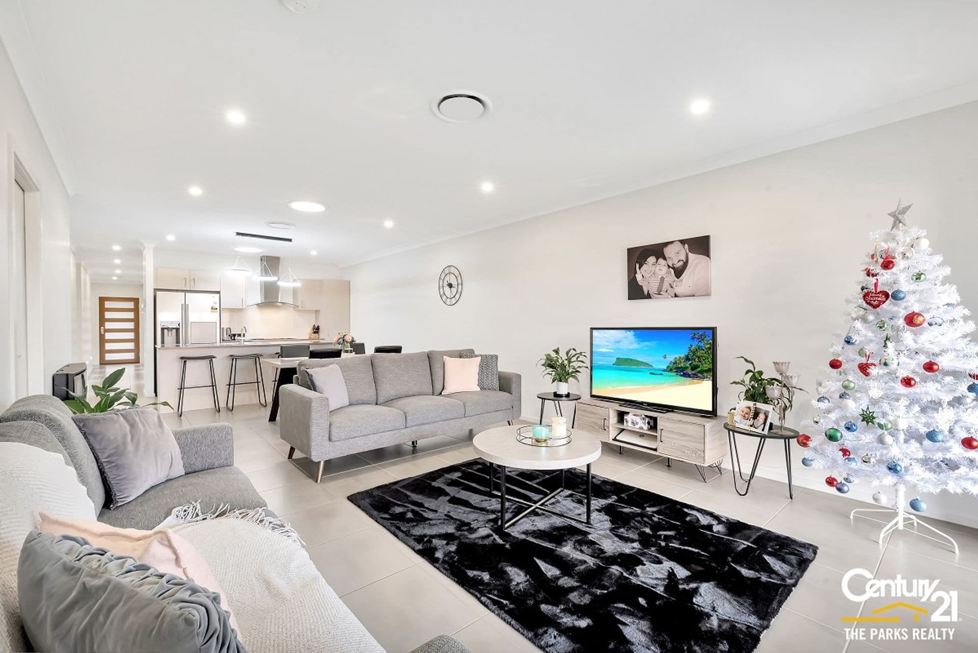 4 Silvester Way, Gledswood Hills, NSW, 2557, Gledswood Hills - Thumbnail 2