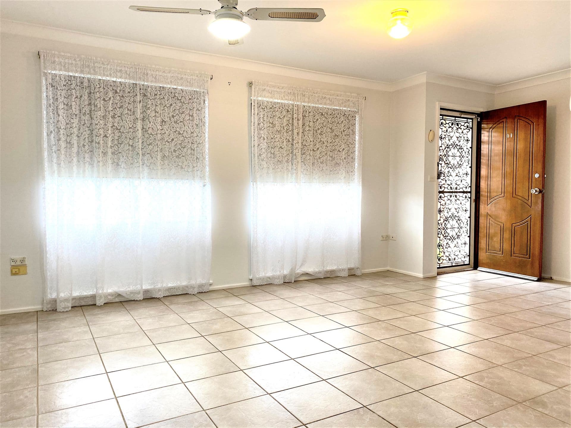 11/26 Turquoise Crescent, Bossley Park, NSW, 2176, Bossley Park - Thumbnail 2
