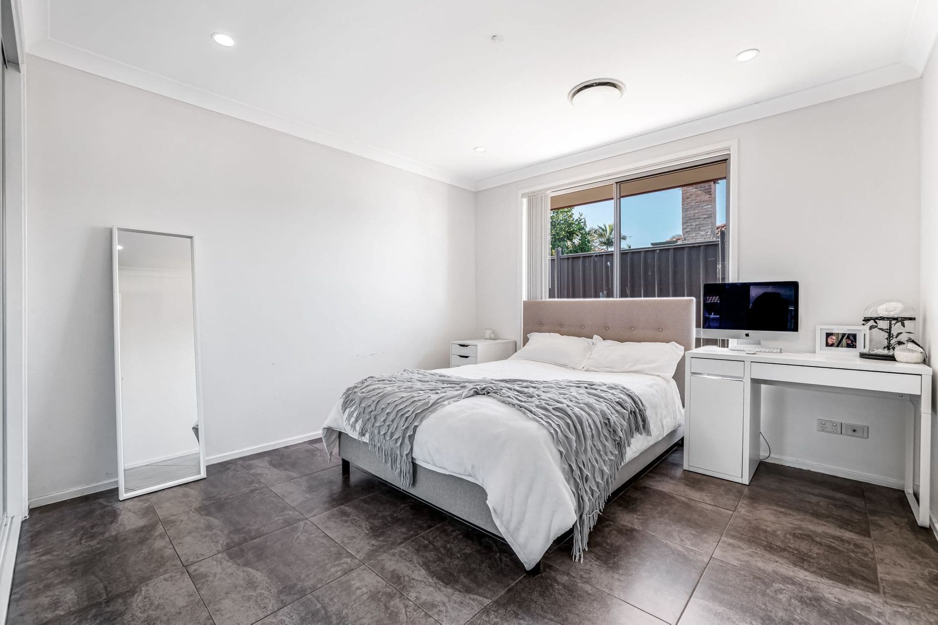 34 Bluff Street, Green Valley, NSW, 2168, Green Valley - Thumbnail 4